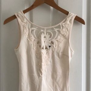 H&M blush tank with embroidered front
